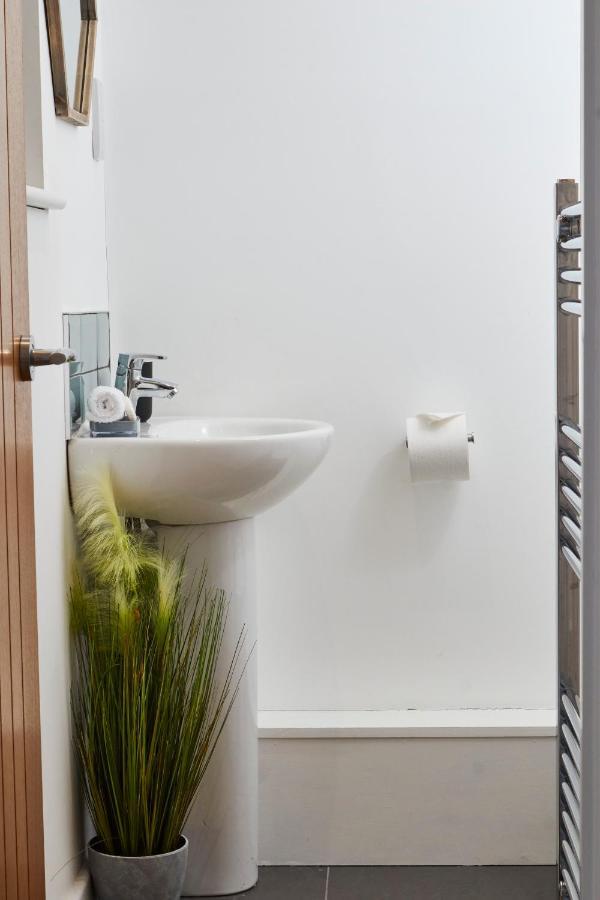 The Nutcracker Suite - Self Check-In, Self-Catering Apartment For East Midlands Airport Kegworth Esterno foto